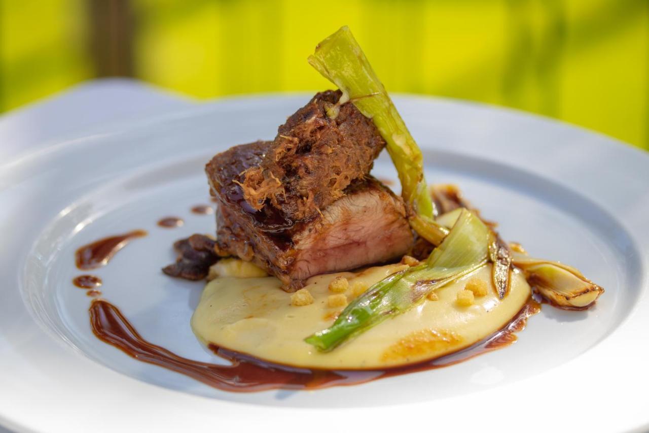 Hotel The Vintage House - Douro Pinhão Exterior foto A prepared dish of beef tenderloin